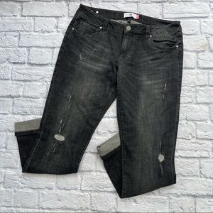 NEW Cabi Slim Boyfriend Distressed Jeans Size 12